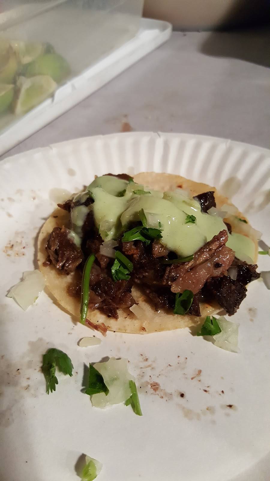 Pelonchas Tacos | restaurant | 12519 Alameda St, Compton, CA 90222, USA | 3239452386 OR +1 323-945-2386