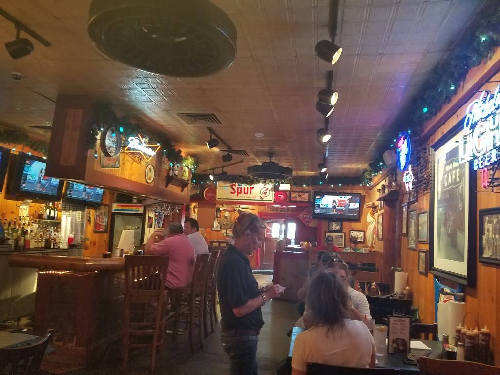 Famous Daves Bar-B-Que | restaurant | 208 Advantage Pl, Knoxville, TN 37922, USA | 8656949990 OR +1 865-694-9990