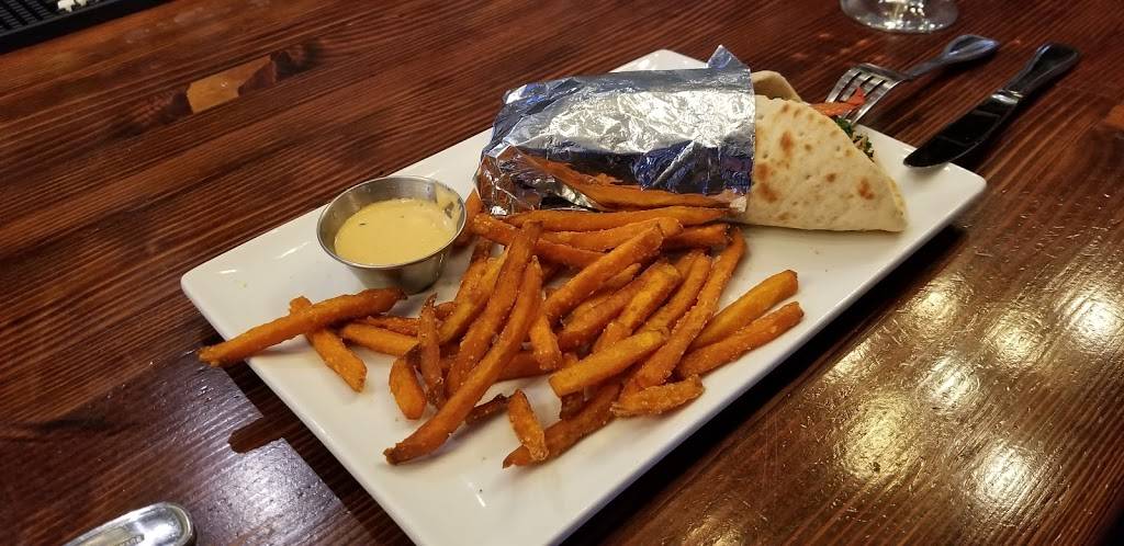 Raven Gastropub | restaurant | 8900 E Pinnacle Peak Rd b1, Scottsdale, AZ 85255, USA | 4802199334 OR +1 480-219-9334