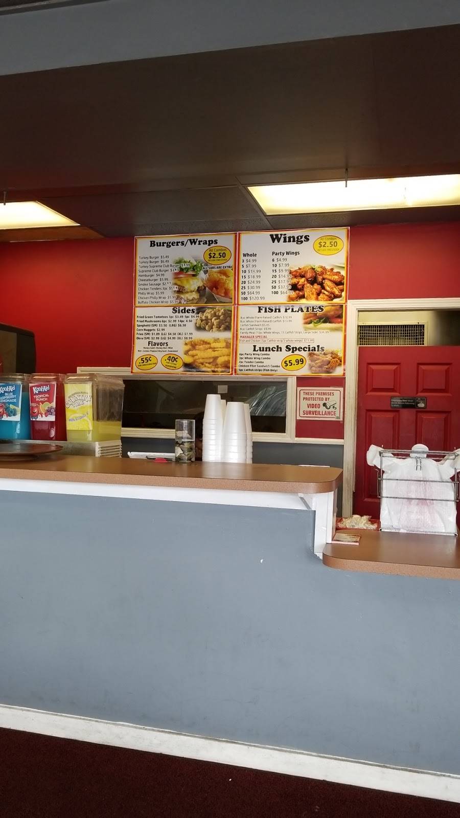 Crumps Fish & Wings | restaurant | 3112 S Mendenhall Rd, Memphis, TN 38115, USA | 9016543554 OR +1 901-654-3554