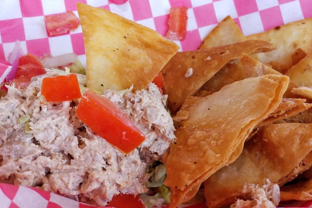 The Tipsy Tiki | restaurant | 13247 Seaway Rd, Gulfport, MS 39503, USA | 2286970150 OR +1 228-697-0150