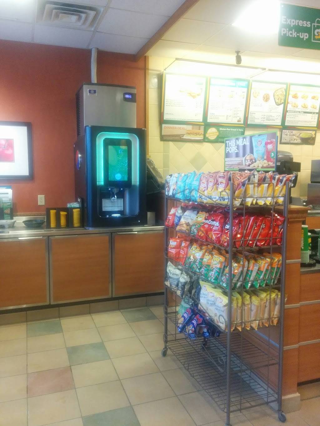 Subway | meal takeaway | Woodland Park Plaza, 100 Jamieson Pkwy Unit 5, Cambridge, ON N3C 4B3, Canada | 5196585033 OR +1 519-658-5033