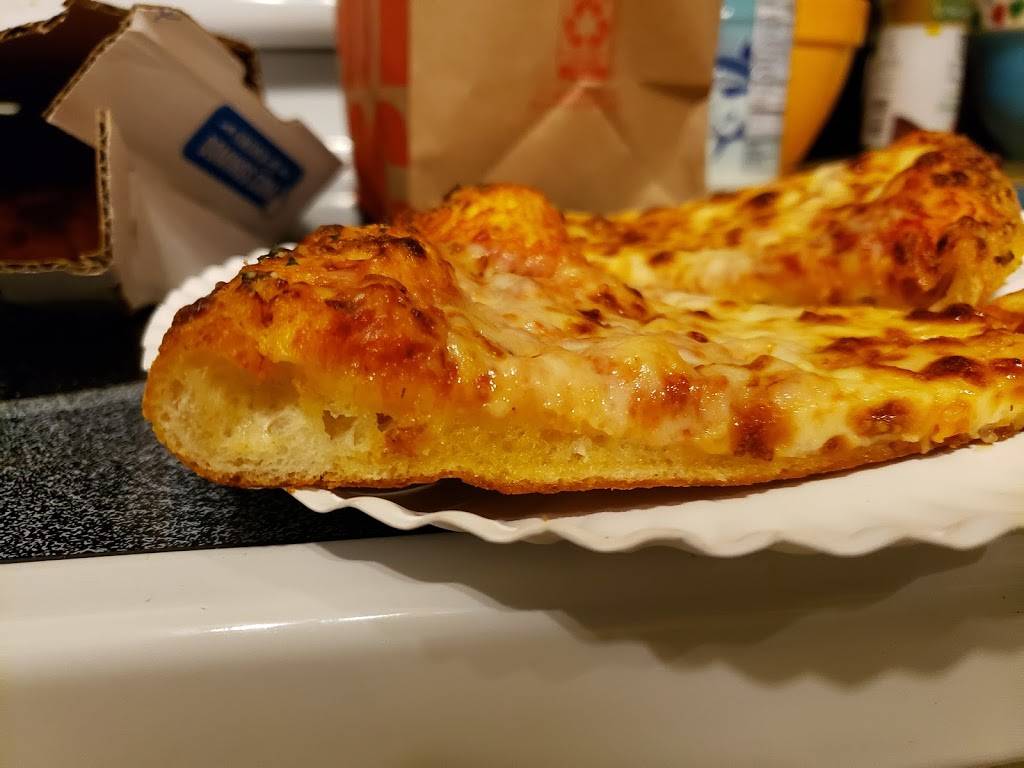 Dominos Pizza | meal delivery | 5 E Main St, Madison, OH 44057, USA | 4404285000 OR +1 440-428-5000