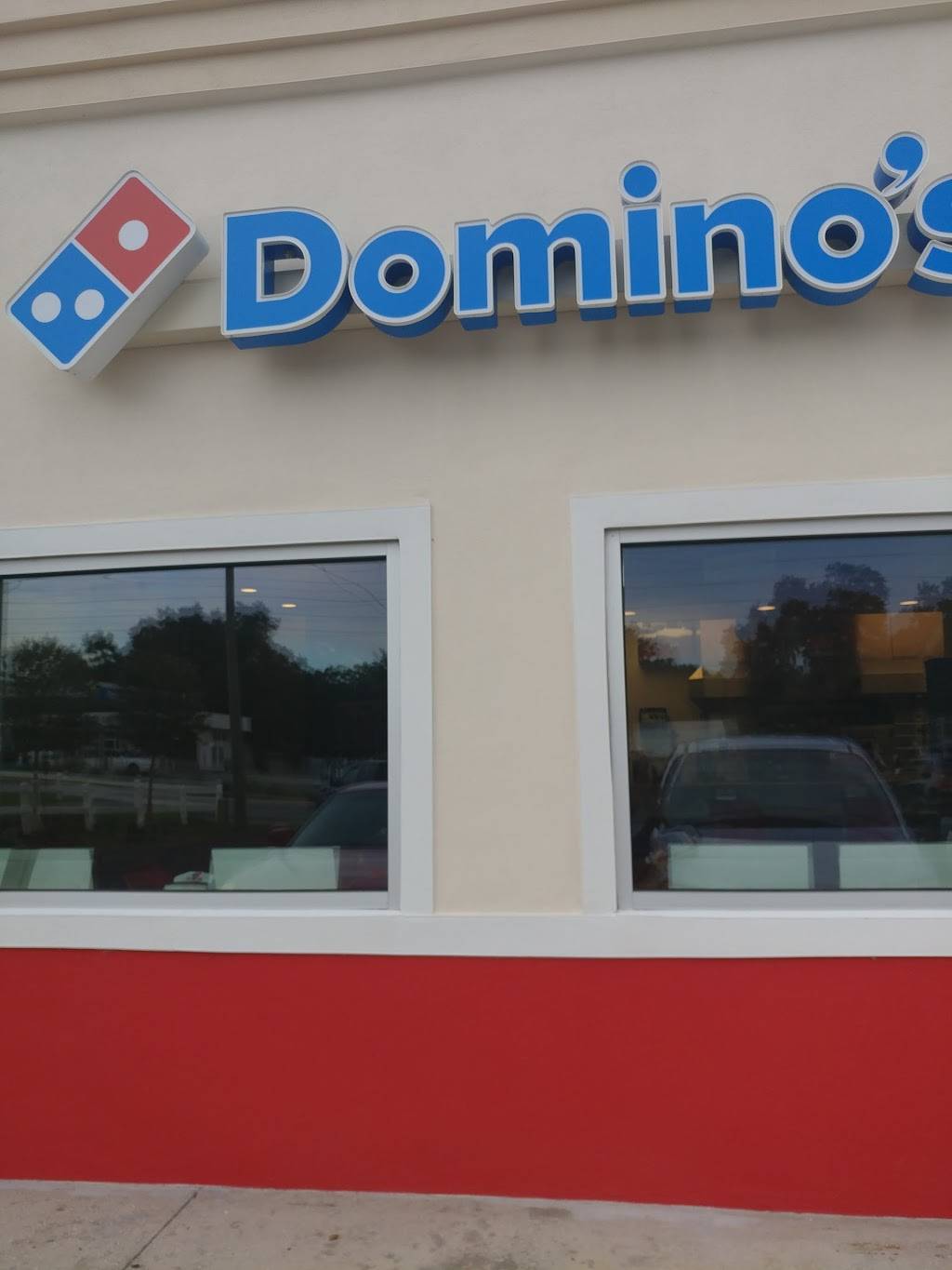 Dominos Pizza | meal delivery | 210 N US-27, Lady Lake, FL 32159, USA | 3527751800 OR +1 352-775-1800