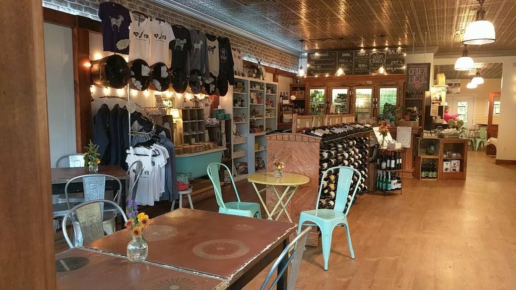 Door County Creamery | restaurant | 10653 N Bay Shore Dr, Sister Bay, WI 54234, USA | 9208543388 OR +1 920-854-3388