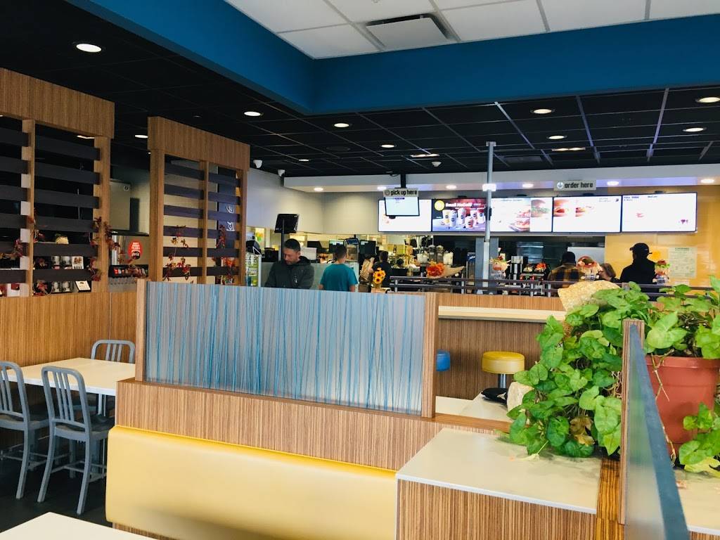 McDonalds | cafe | 192 Corinth Rd, Queensbury, NY 12804, USA | 5187936417 OR +1 518-793-6417