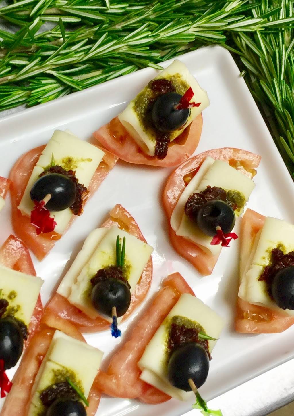 Cafe N Clave | night club | 524 W 27th St, Hialeah, FL 33010, USA | 7865059605 OR +1 786-505-9605