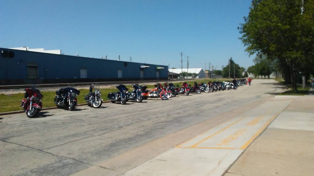 City Limits | restaurant | 544 4th St, Menasha, WI 54952, USA | 9207279494 OR +1 920-727-9494