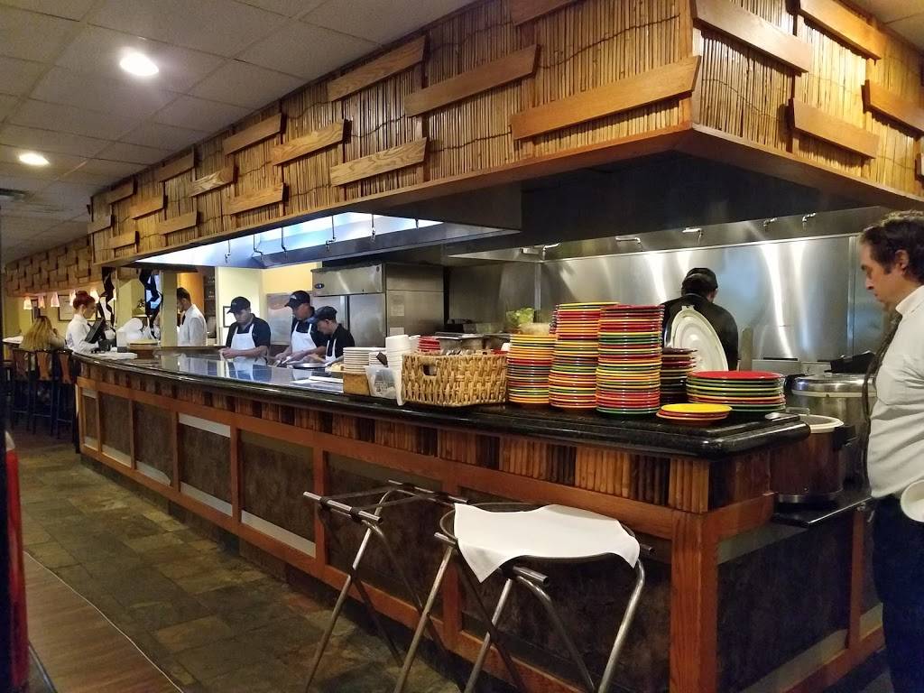 Golden Wok | restaurant | 8822 Wurzbach Rd, San Antonio, TX 78240, USA | 2106158282 OR +1 210-615-8282