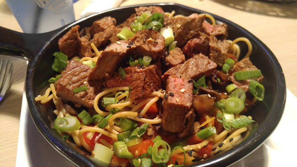 Branns Steakhouse & Grille | restaurant | 3475 Fairlanes Ave SW, Grandville, MI 49418, USA | 6165316210 OR +1 616-531-6210