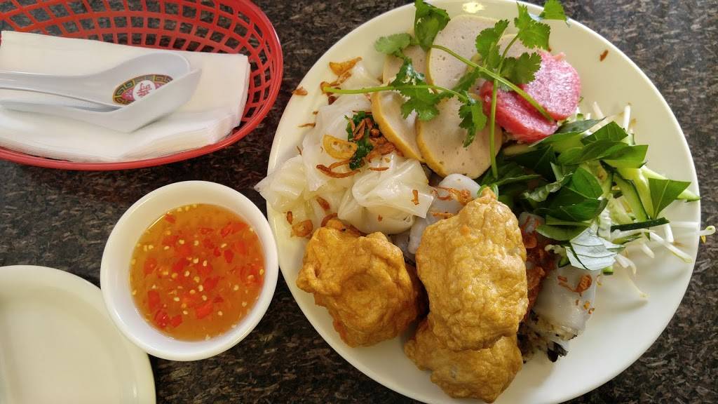 Phuong Nga Banh Cuon & BBQ | restaurant | 4141 University Ave, San Diego, CA 92105, USA | 6195010068 OR +1 619-501-0068