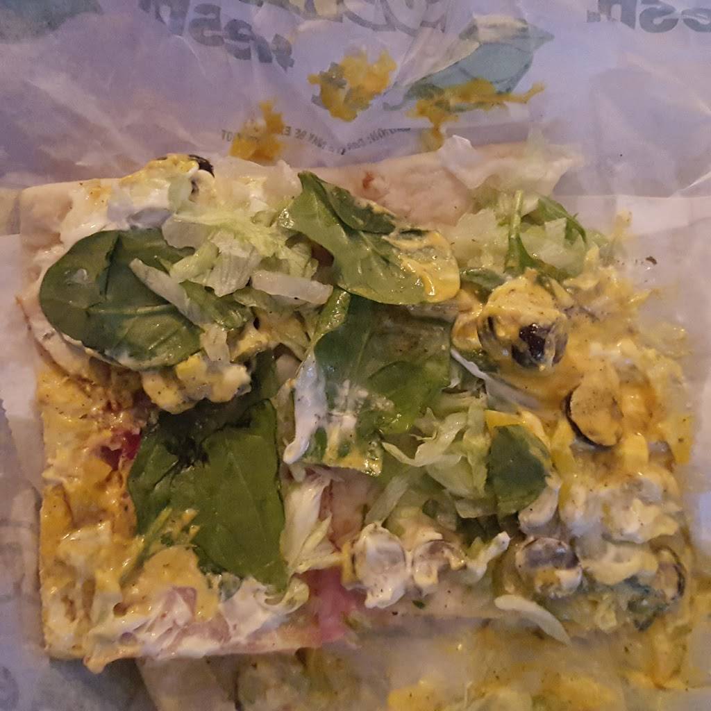 Subway | restaurant | 26070 Crocker Blvd, Harrison Charter Township, MI 48045, USA | 5864692957 OR +1 586-469-2957