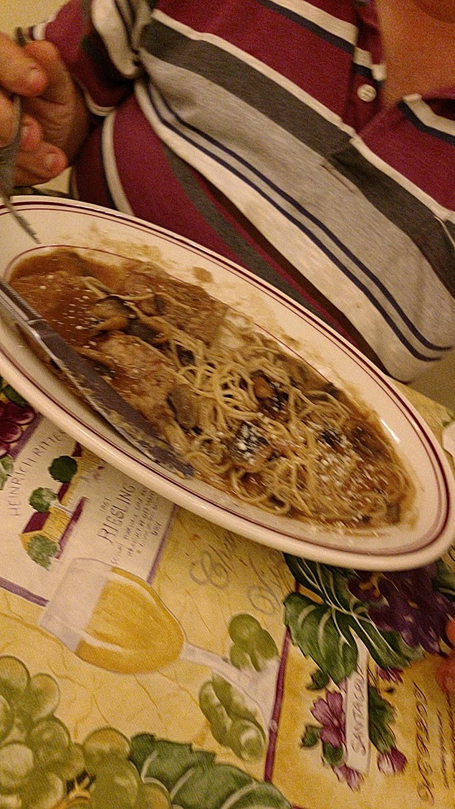 La Familia Ristorante | restaurant | 671 Harris Ave, Middlesex, NJ 08846, USA | 7327481122 OR +1 732-748-1122