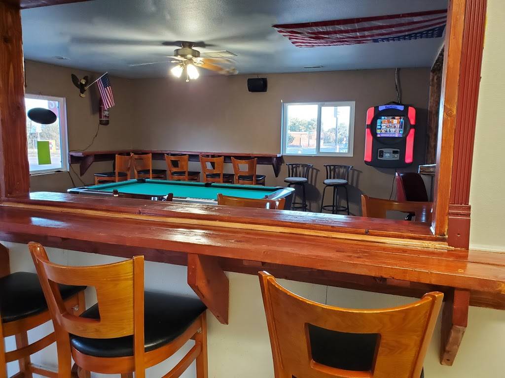 Karens Kafe And Stephanies Bar And Grill | restaurant | 520 Colorado Ave, Calhan, CO 80808, USA | 7193473267 OR +1 719-347-3267