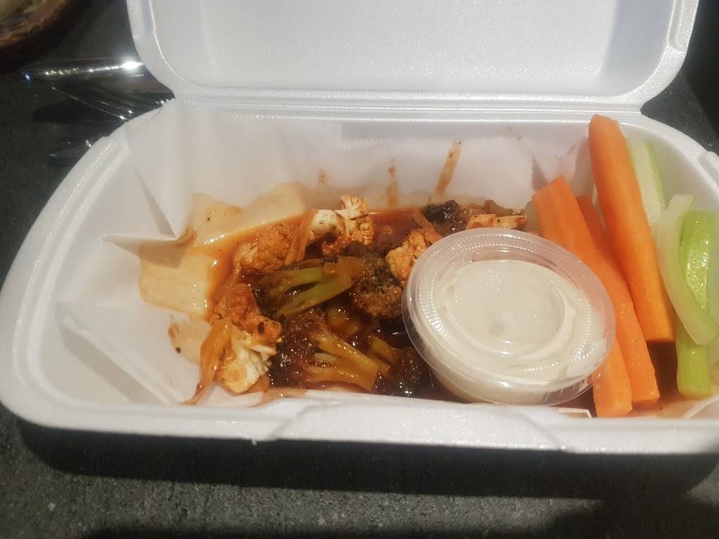 Super Natural Vegan Cuisine | restaurant | 22 Lindsay St S, Lindsay, ON K9V 2L8, Canada | 7058807683 OR +1 705-880-7683