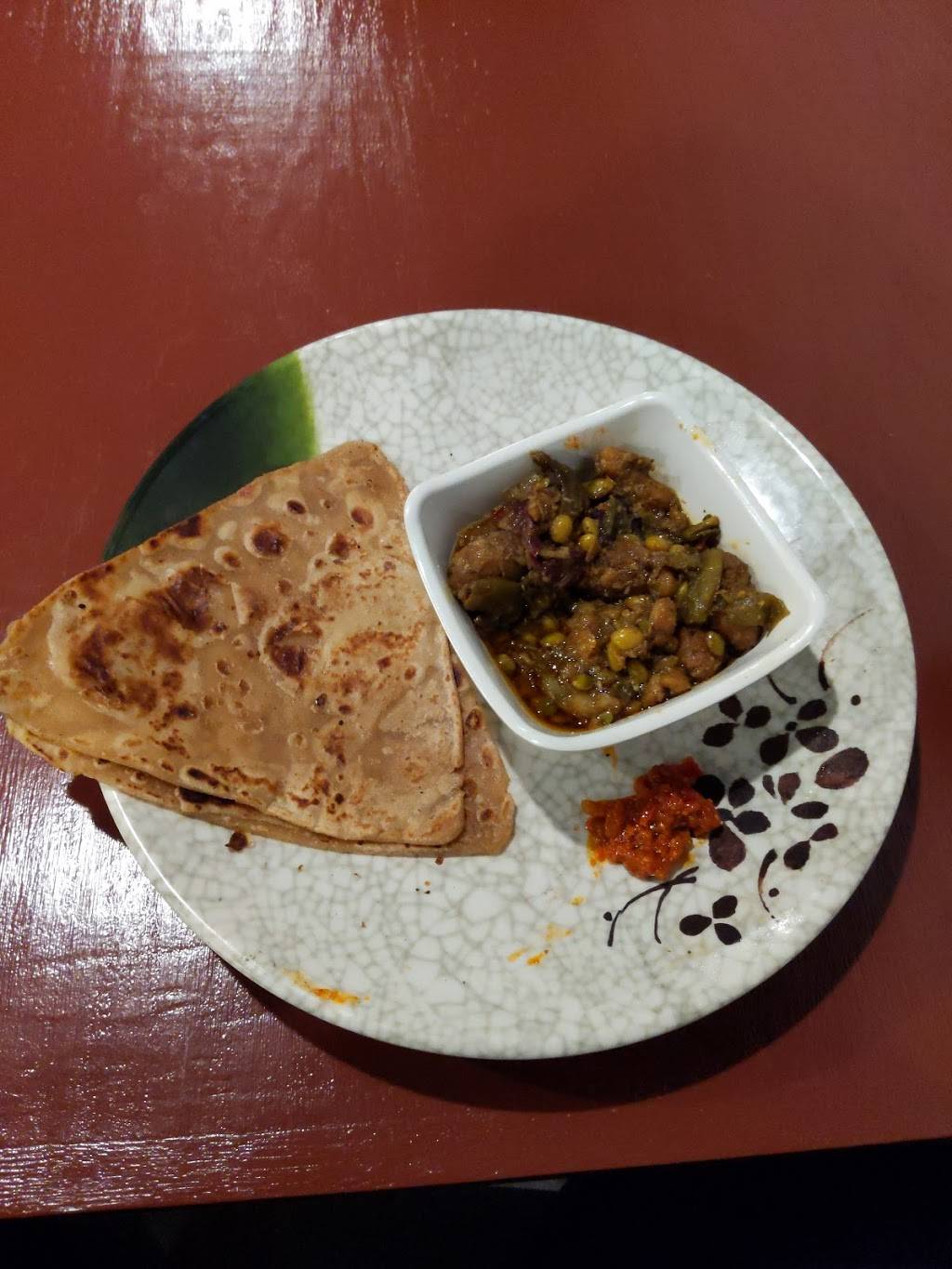 Gujjus Chaat House | restaurant | 1224 W Ogden Ave Unit D, Naperville, IL 60563, USA | 6308579290 OR +1 630-857-9290