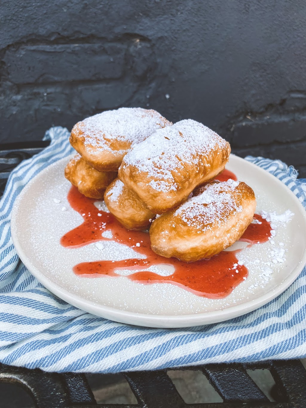 The Rising Sun | restaurant | 1356 Palmetto St #200, Los Angeles, CA 90013, USA | 2132226420 OR +1 213-222-6420