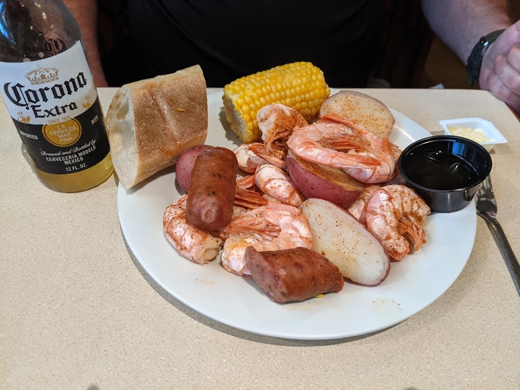 Mikes Cafe and Oyster Bar | restaurant | 17554 Front Beach Rd, Panama City Beach, FL 32413, USA | 8502341942 OR +1 850-234-1942