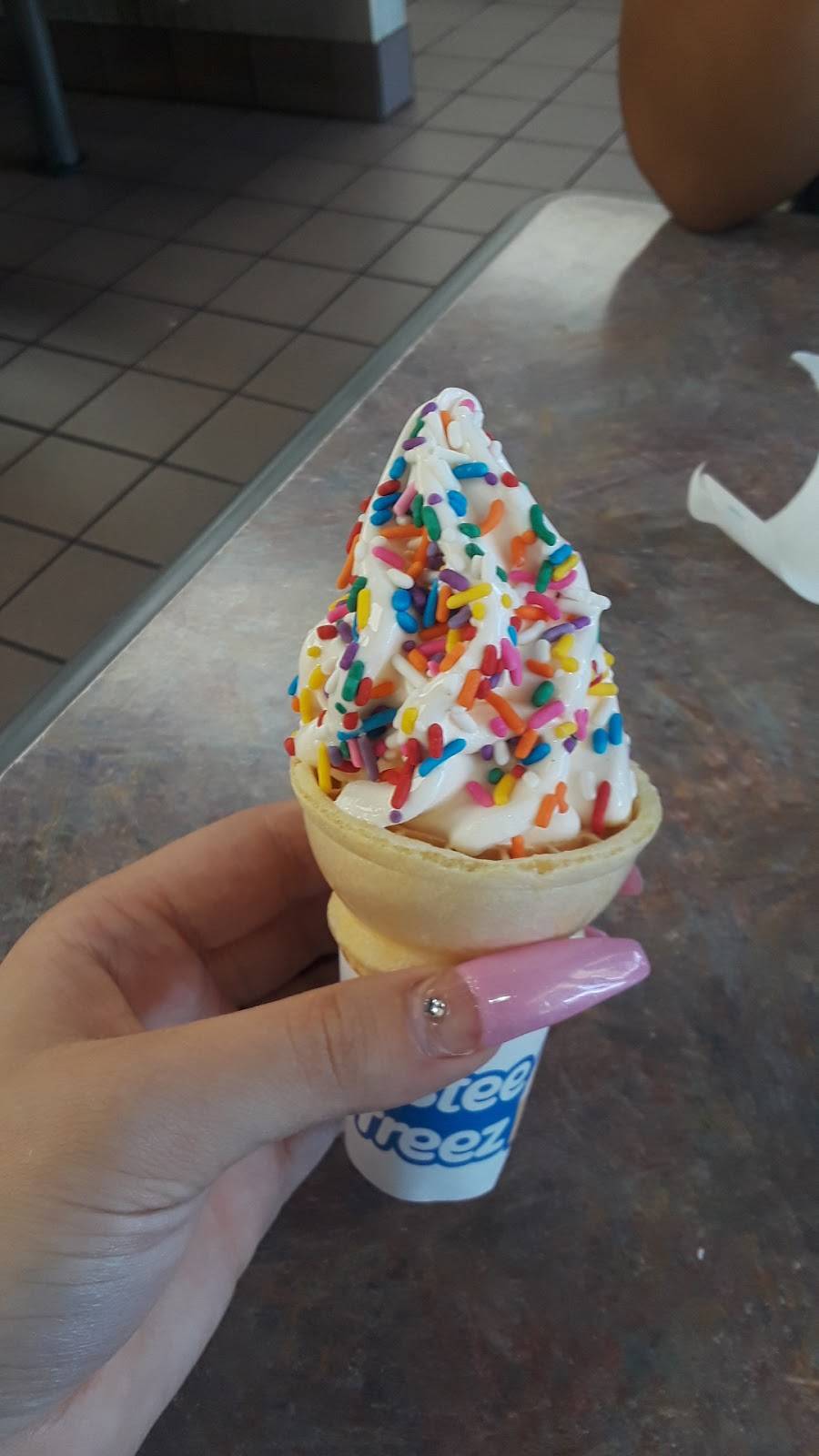 Wienerschnitzel | restaurant | 11901 Central Ave, Chino, CA 91710, USA | 9096289098 OR +1 909-628-9098