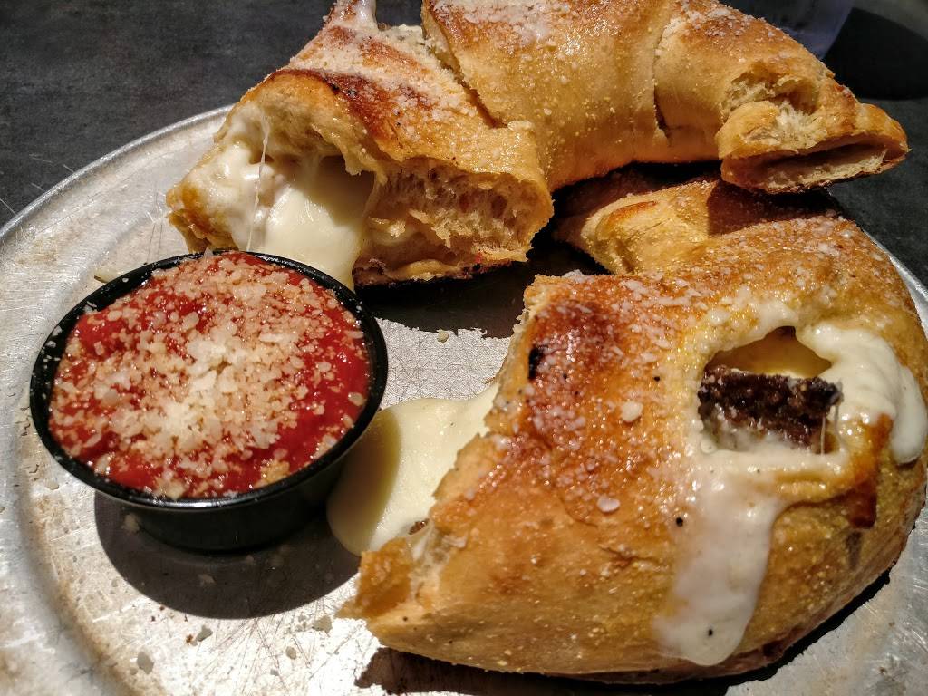 Mellow Mushroom | meal takeaway | 5350 E High St, Phoenix, AZ 85054, USA | 4808890999 OR +1 480-889-0999