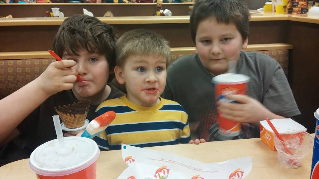 Dairy Queen | restaurant | 2730 N Westwood Blvd, Poplar Bluff, MO 63901, USA | 5736862922 OR +1 573-686-2922