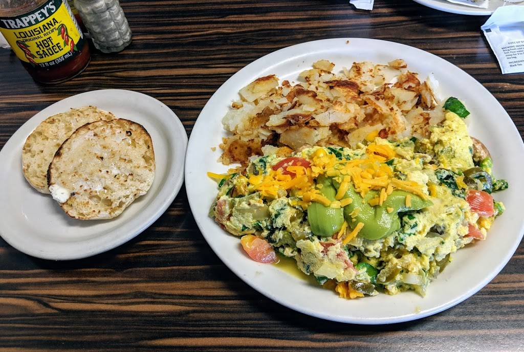 Mikeys Family Restaurant | restaurant | 9333 E Main St #11, Mesa, AZ 85207, USA | 4809863786 OR +1 480-986-3786