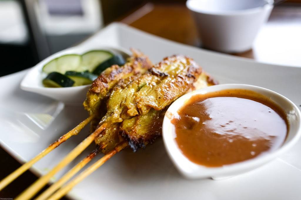 Thaprachan Thai | restaurant | 805 NE 65th St, Seattle, WA 98115, USA | 2065233938 OR +1 206-523-3938