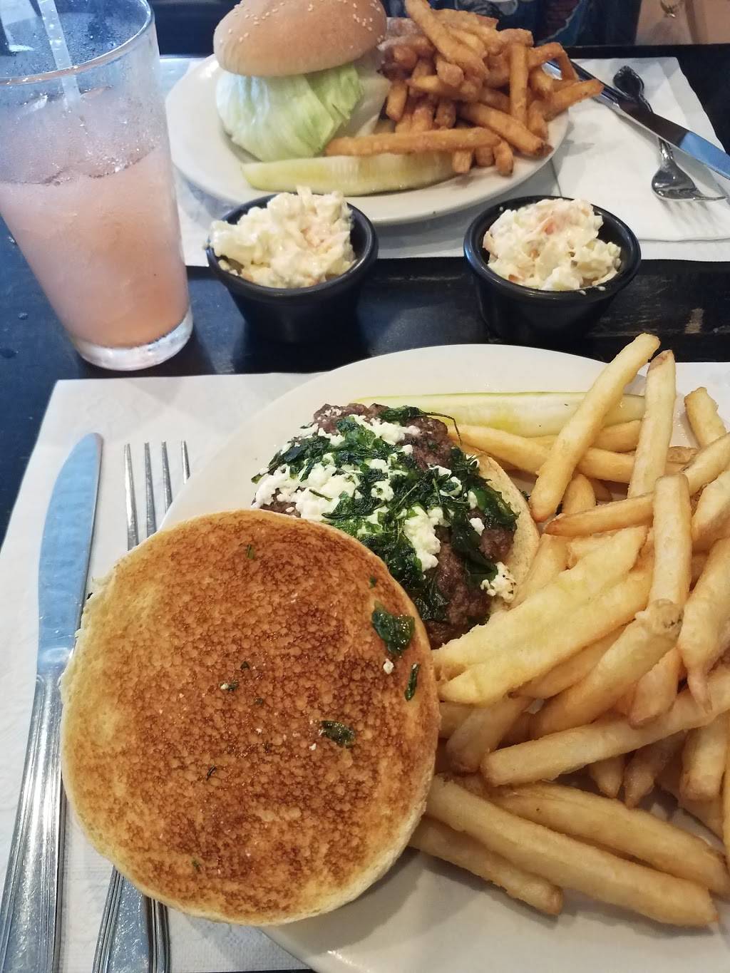 Alexs | restaurant | 1 Market St, Poughkeepsie, NY 12601, USA | 8454521125 OR +1 845-452-1125