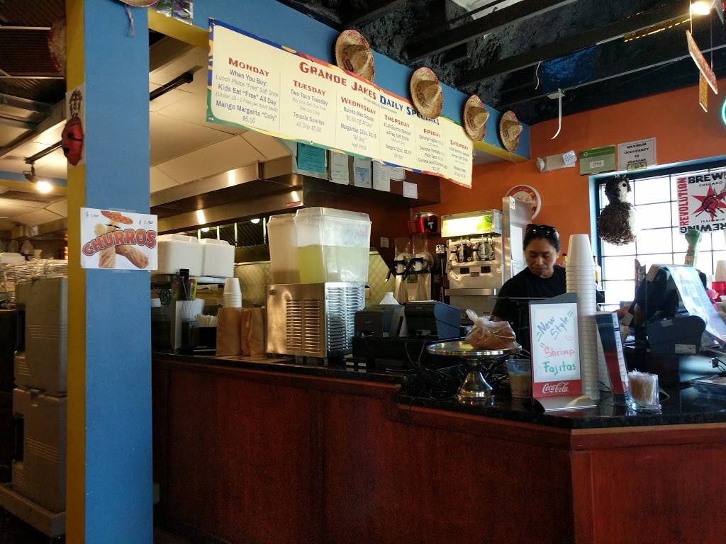 Grande Jakes Fresh Mexican Grill | restaurant | 5500 New Wilke Rd, Rolling Meadows, IL 60008, USA | 8474839200 OR +1 847-483-9200