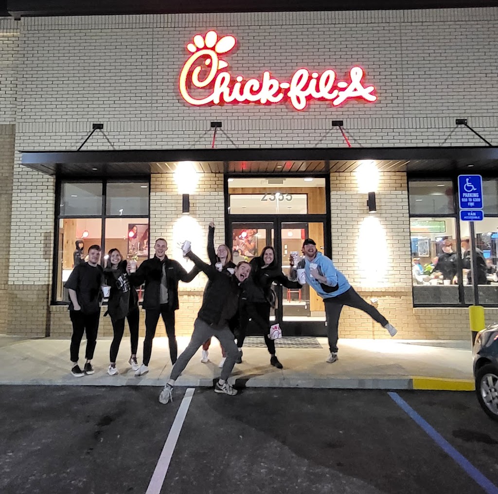 Chick-fil-A | restaurant | 2355 N Glenstone Ave, Springfield, MO 65803, USA | 4173852293 OR +1 417-385-2293