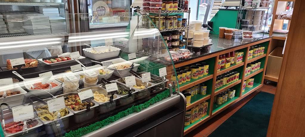 Tallutos Authentic Italian Fd | restaurant | 944 S 9th St, Philadelphia, PA 19147, USA | 2156274967 OR +1 215-627-4967