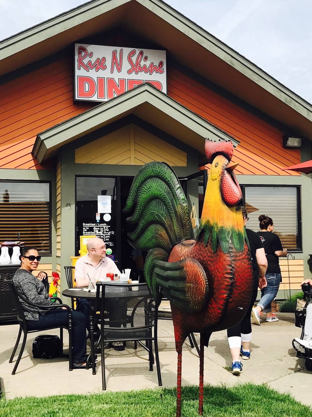 Rise N Shine Diner | restaurant | 6393 Thompson Rd, Syracuse, NY 13206, USA | 3154325510 OR +1 315-432-5510