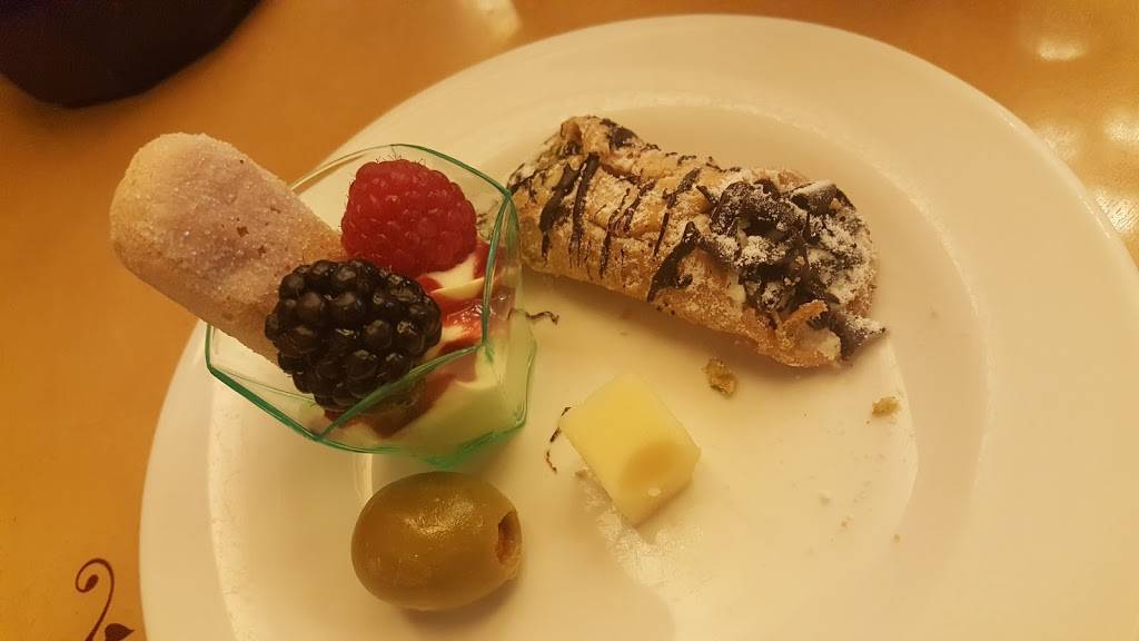 The Buffet | restaurant | 129 Fremont Street Experience, Las Vegas, NV 89101, USA | 7023868152 OR +1 702-386-8152