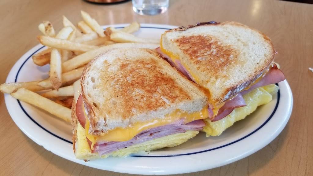 IHOP | bakery | 2290 Loveridge Rd, Pittsburg, CA 94565, USA | 9254276870 OR +1 925-427-6870