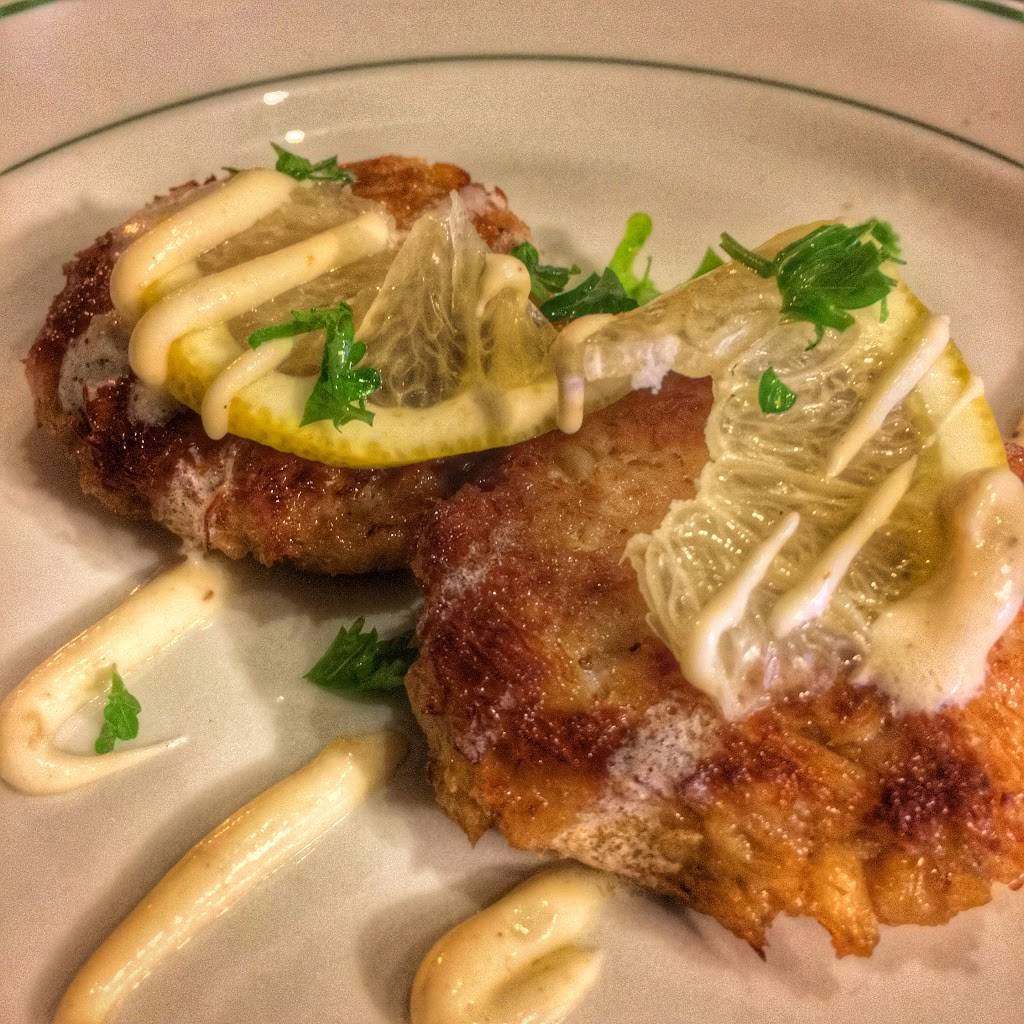 Seafood by Crushed Velvet | restaurant | 1317 Washington Ave, St. Louis, MO 63103, USA | 3147370707 OR +1 314-737-0707