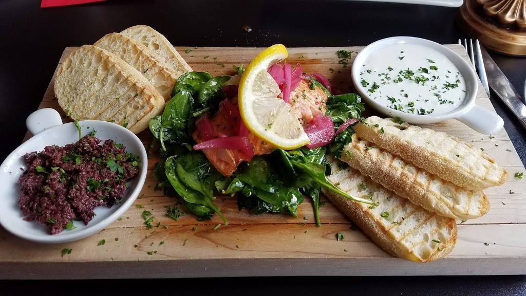 Sweet Red Bistro | restaurant | 208 W 1st Ave, Albany, OR 97321, USA | 5417040510 OR +1 541-704-0510