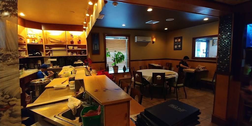 Blue Fuji | restaurant | 38 Salem St, Medford, MA 02155, USA | 7813881888 OR +1 781-388-1888