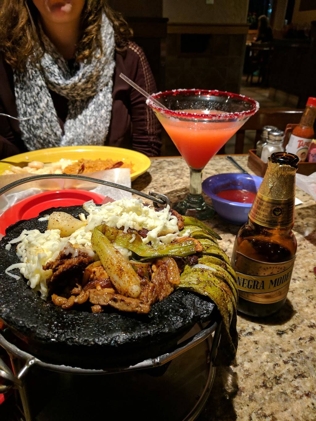 El Patio | restaurant | 1995 US Highway 51 Bypass, North, Dyersburg, TN 38024, USA | 7312879488 OR +1 731-287-9488