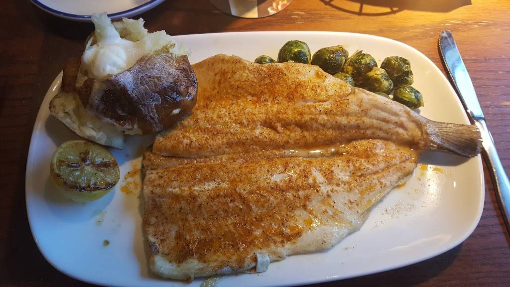 Red Lobster | restaurant | 11601 N Dale Mabry Hwy, Tampa, FL 33618, USA | 8139628187 OR +1 813-962-8187