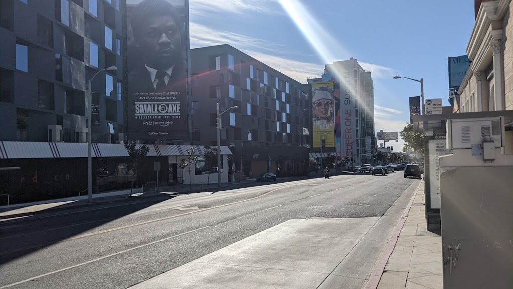 Starbucks | cafe | 8539 Sunset Blvd, West Hollywood, CA 90069, USA | 8186492738 OR +1 818-649-2738