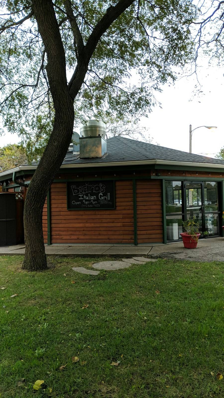 Bacinos Italian Grill | restaurant | 248 W Diversey Pkwy, Chicago, IL 60657, USA | 7738809633 OR +1 773-880-9633