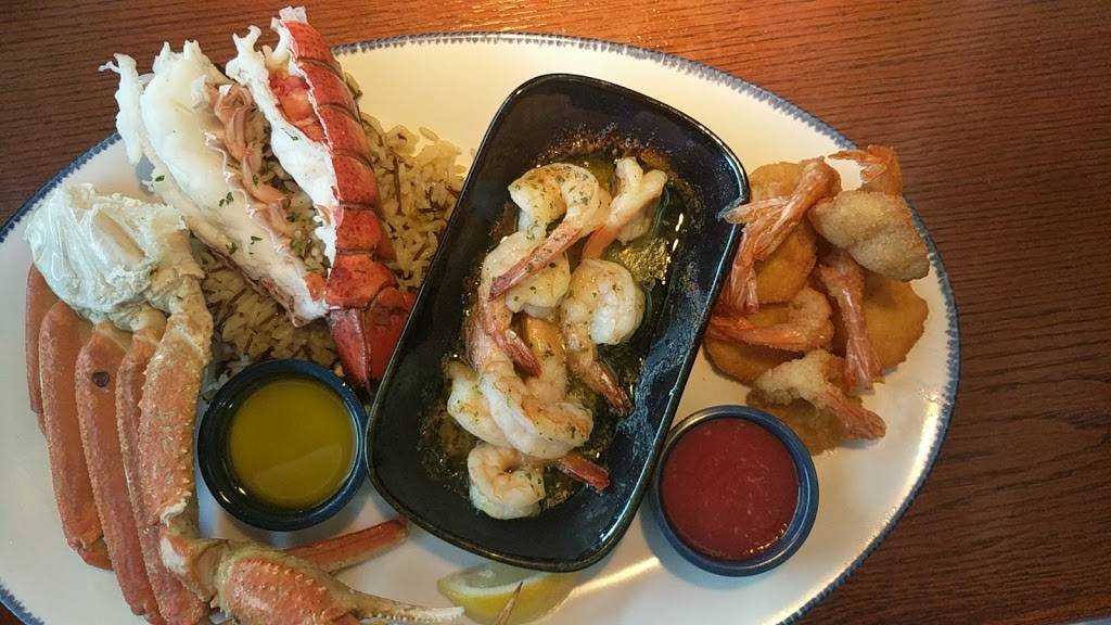 Red Lobster | restaurant | 4825 Coldwater Rd, Fort Wayne, IN 46825, USA | 2604832181 OR +1 260-483-2181