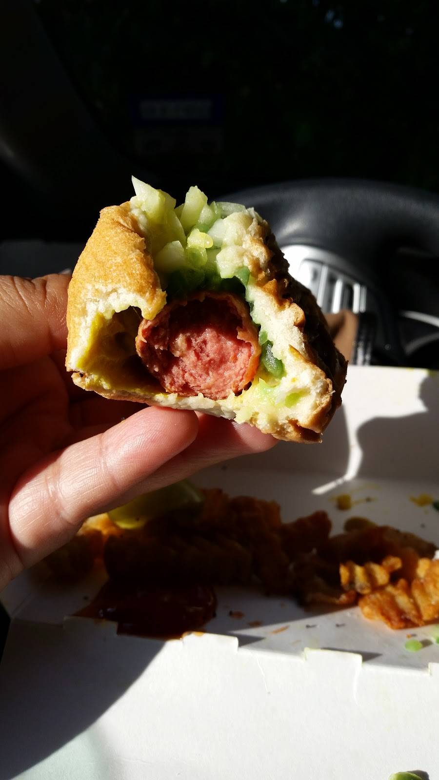 Superdawg Drive-In | restaurant | 6363 N Milwaukee Ave, Chicago, IL 60646, USA | 7737630660 OR +1 773-763-0660