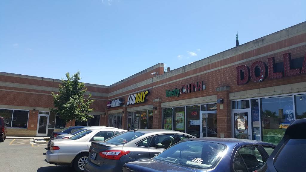 Subway Restaurants | restaurant | 3313 W. North Avenue, Space #9, Arcadia Plaza, Chicago, IL 60647, USA | 7736619568 OR +1 773-661-9568