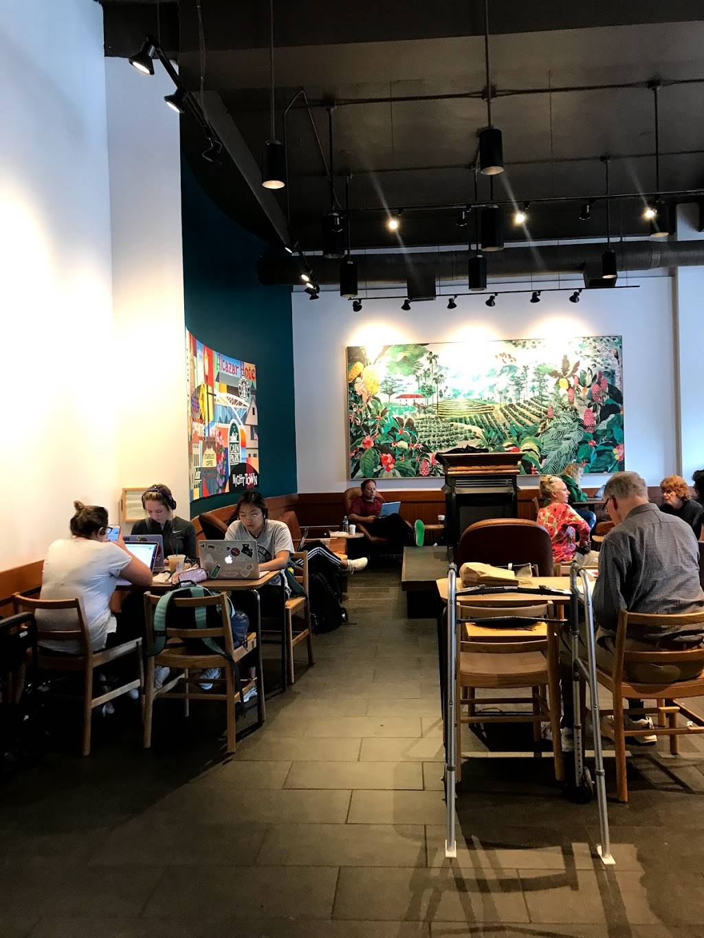 Starbucks | cafe | 12405 Cedar Rd, Cleveland Heights, OH 44106, USA | 2162295531 OR +1 216-229-5531