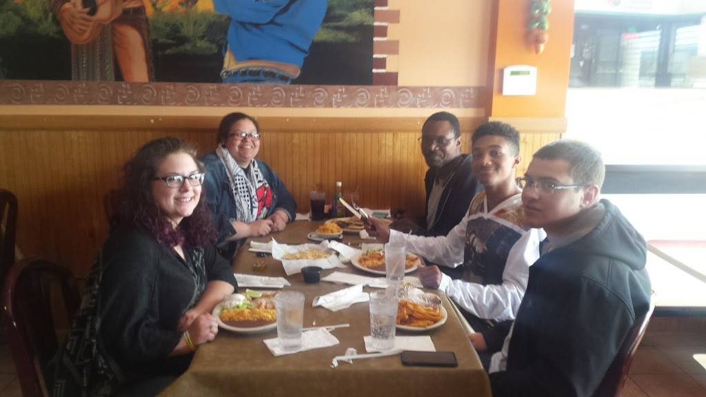 Los Trios Restaurant | restaurant | 1306 W Patrick St # 12, Frederick, MD 21703, USA | 3016241711 OR +1 301-624-1711