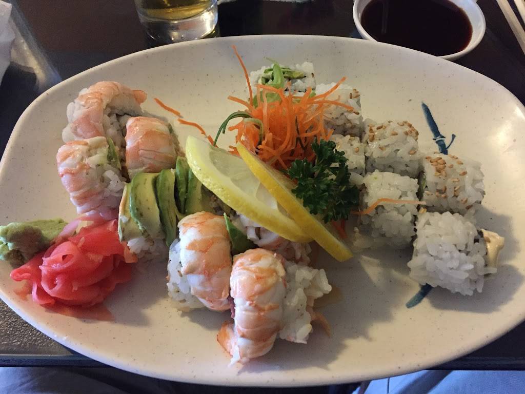 Lake Dora Sushi & Sake | restaurant | 227 E Main St, Tavares, FL 32778, USA | 3523436313 OR +1 352-343-6313