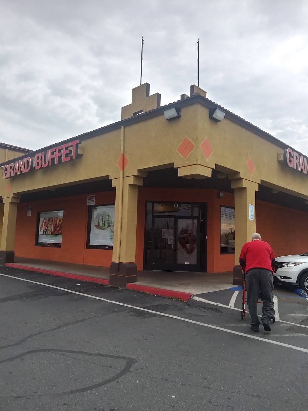 Grand Buffet | restaurant | 2400 Coffee Rd, Modesto, CA 95355, USA | 2095293999 OR +1 209-529-3999