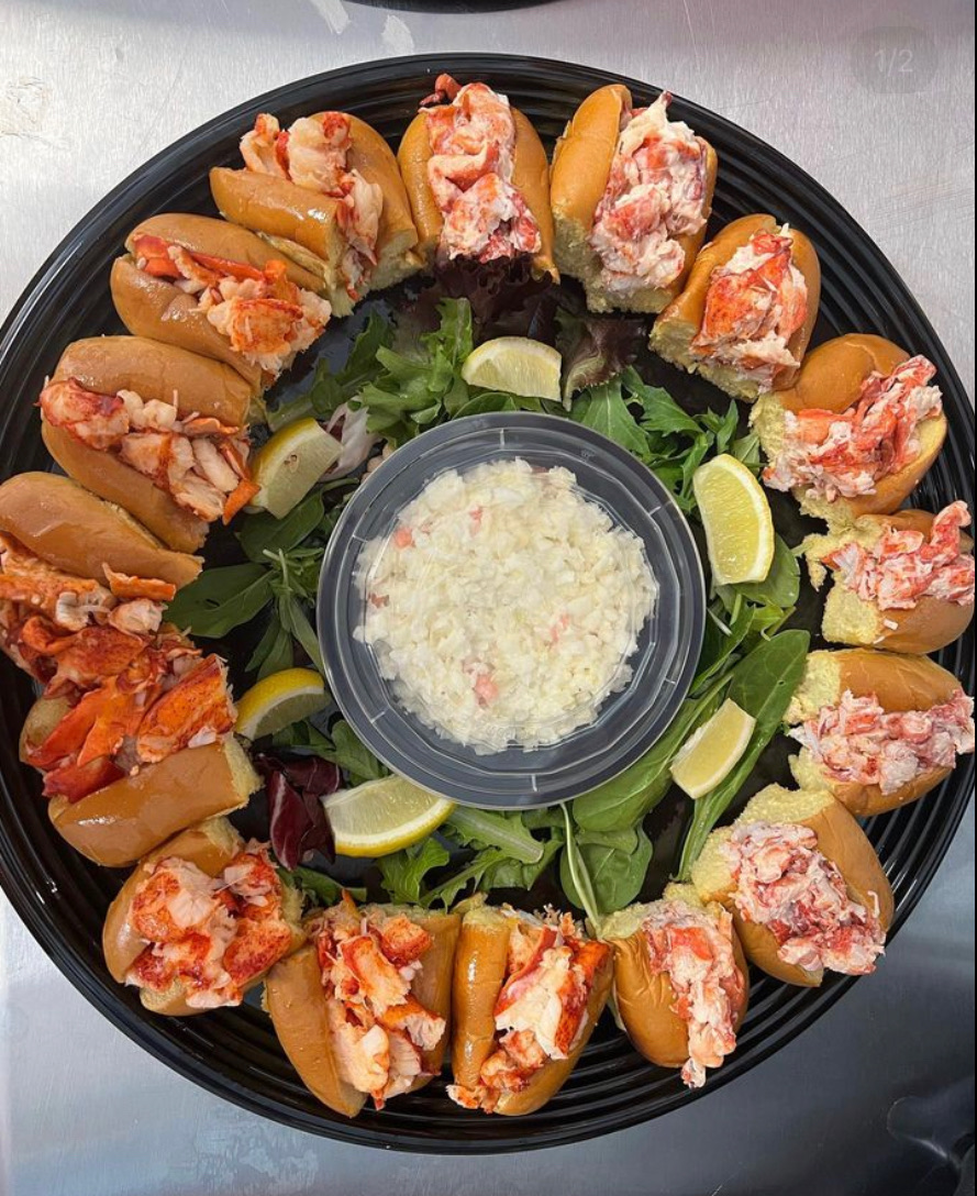 Mystic Lobster Roll Company | restaurant | 7955 E Brainerd Rd Ste 105, Chattanooga, TN 37421, USA | 4236548290 OR +1 423-654-8290