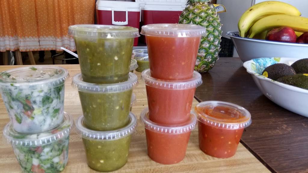 Morenita Barbacoa | restaurant | 4302 S Flores St, San Antonio, TX 78214, USA | 2104092783 OR +1 210-409-2783